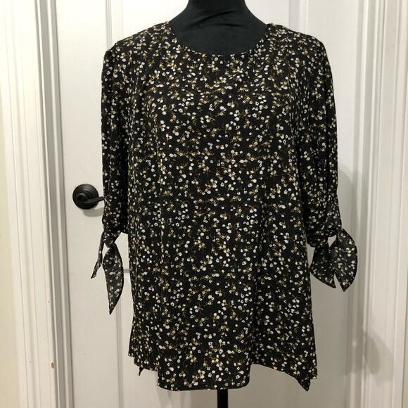 Cece Womens Blouse Size Large Black White Floral Tie Sleeve‎ Keyhole Back Top - Picture 3 of 12